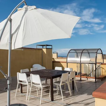 Trilo A Con Terrazza Panoramica Marcelli