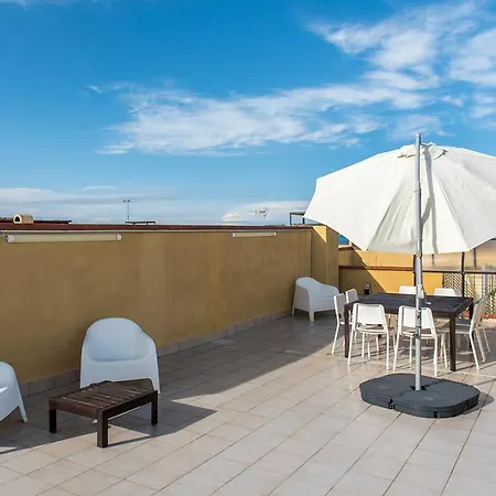 Lägenhet Trilo A Con Terrazza Panoramica Marcelli