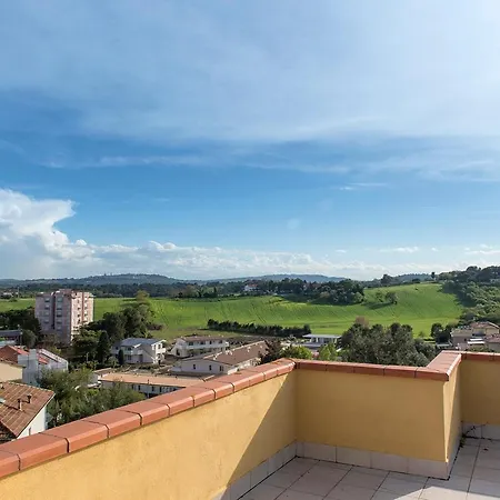 Lägenhet Trilo A Con Terrazza Panoramica